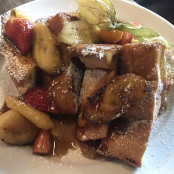 Jam Cafe on Beatty - Strawberry banana French toast - nothing special - Breakfast & Brunch Near Me - Vancouver, British Columbia