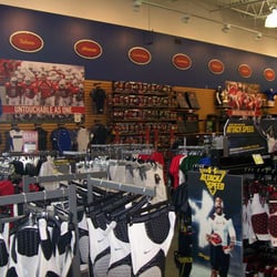 DICK'S Sporting Goods