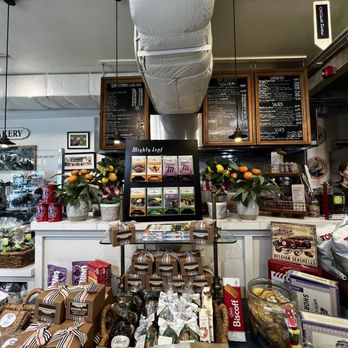Lemon Falls - Cafe - Sandwiches Near Me - Chagrin Falls, Ohio
