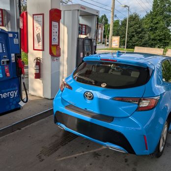 Kennedy & 14th Esso - Gas pumps - regular and diesel - Gas Stations Near Me - Markham, Ontario