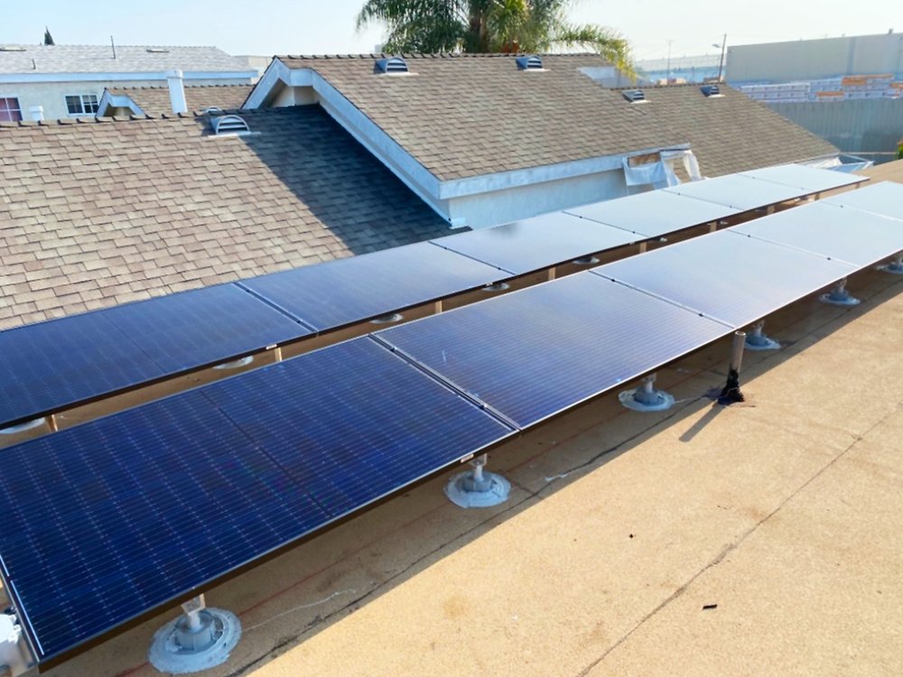 Slide of Bundle, A Solar Company