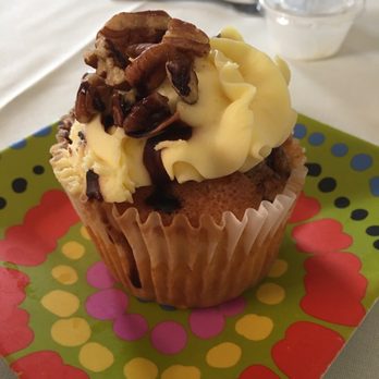 The Candlewyck Inn - "Bee sting" cupcake. Worth the price of admission. - American Near Me - Keyser, West Virginia The Candlewyck Inn - "Bee sting" cupcake. Worth the price of admission. - American Near Me - Keyser, West Virginia