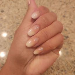 Ombre pink chrome nails with a jem!