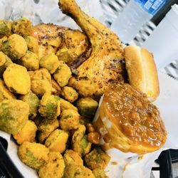 L's Kitchen