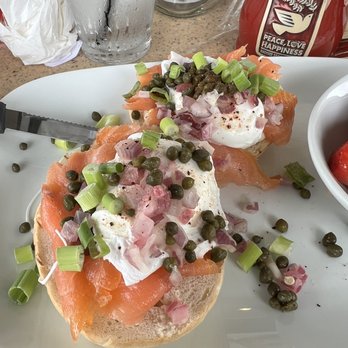 Another Broken Egg Cafe - Breakfast & Brunch Near Me - The Colony, Texas
