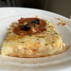 HearthStone Pizza - Super cheesy slice