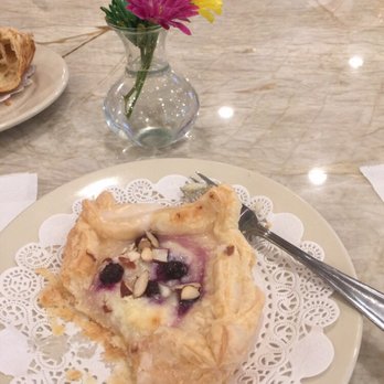 Amore Bakery and Cafe - Gelato Near Me - Gretna, Louisiana