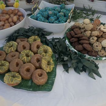 Yum Yum Donuts - Donuts Near Me - Playa Del Rey, California Yum Yum Donuts - Donuts Near Me - Playa Del Rey, California