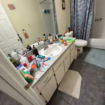 Shinyday Cleaning - Home Cleaning Near Me - Libertyville, Illinois Shinyday Cleaning - Home Cleaning Near Me - Libertyville, Illinois