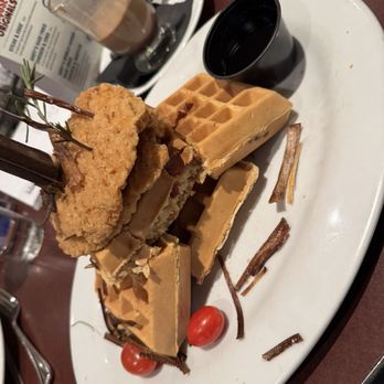 Hash House A Go Go - Sad looking Vegas location chicken and waffles - New American Near Me - Las Vegas, Nevada Hash House A Go Go - Sad looking Vegas location chicken and waffles - New American Near Me - Las Vegas, Nevada