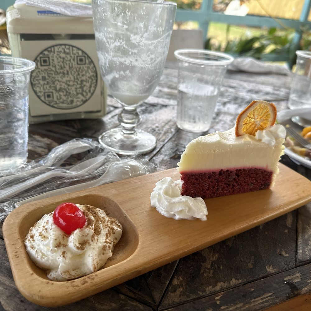 Guayabos Tropical Sunset - Red velvet cheesecake. - Latin American Near Me - Aguada, Puerto Rico