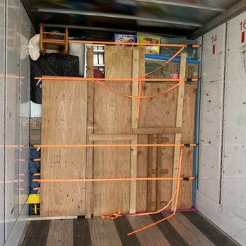 U-Pack Moving - Used pieces of plywood and straps to create interior bulkheads which kept everything in place. - Movers Near Me - Sacramento, California U-Pack Moving - Used pieces of plywood and straps to create interior bulkheads which kept everything in place. - Movers Near Me - Sacramento, California