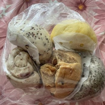Ly Family Kitchen - Assorted steam buns: quinoa, pumpkin, sesame, brown sugar, cranberry - Chinese Near Me - Rowland Heights, California