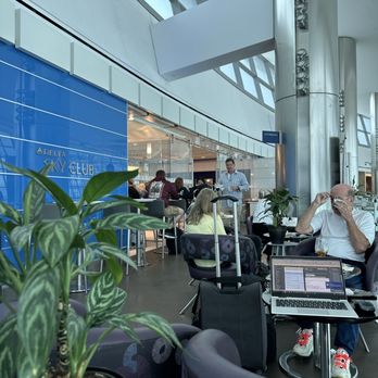 Delta Sky Club - Airport Lounges Near Me - San Diego, California