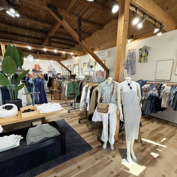 Blacksmith Clothing - Women's Clothing Near Me - Egg Harbor, Wisconsin