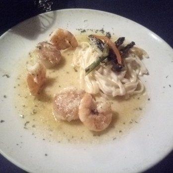 Ragazzi - Scallops, shrimp and fettuccini. - Italian Near Me - Green Valley, Arizona
