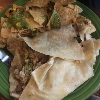 Dos Coyotes Border Cafe - Chicken border burrito - Mexican Near Me - Sacramento, California