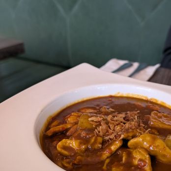 Sukhothai - Thai Near Me - Toronto, Ontario