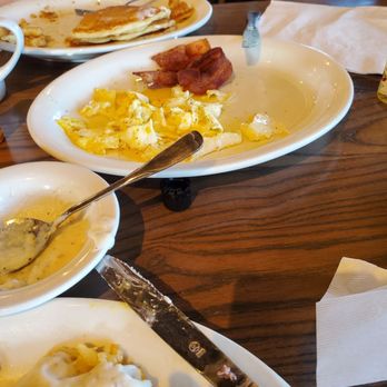 Cracker Barrel Old Country Store - American Near Me - Rockwall, Texas
