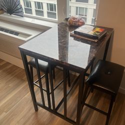 Furniture Plus - Dining set