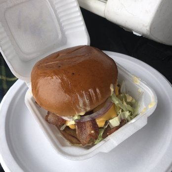 Wally's Drive-In - Wally whopper - American Near Me - Buckley, Washington