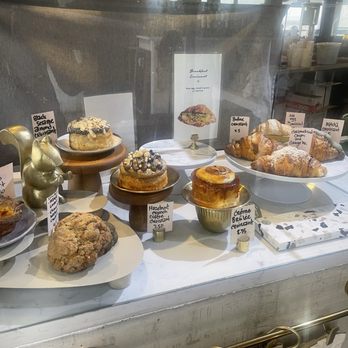 Momonoki - bakery counter - Cafes Near Me - Atlanta, Georgia