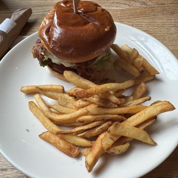 Applebee's Grill + Bar - American Near Me - Norfolk, Virginia