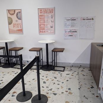 Nani’s Gelato - Seating, winter weeklies, and flavours - Ice Cream & Frozen Yogurt Near Me - Markham, Ontario