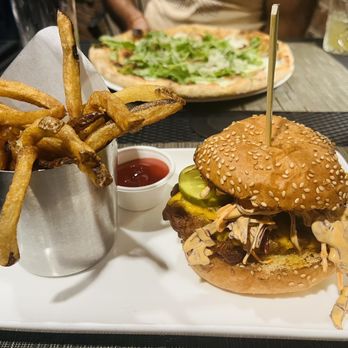 Uproot - Chicken sandwich - New American Near Me - Warren, New Jersey