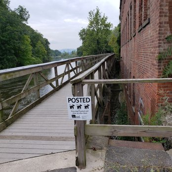 Madam Brett Park - Parks Near Me - Beacon, New York