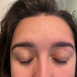 Layla Threading - Unclean brows
