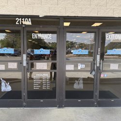 Down South Liquidators - Storefront doors