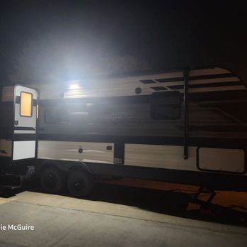 Sealy RVPark - Nicely paved rv slots - RV Parks Near Me - Sealy, Texas Sealy RVPark - Nicely paved rv slots - RV Parks Near Me - Sealy, Texas