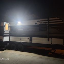 Sealy RVPark - Nicely paved rv slots
