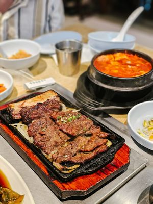 Mo Ran Gak Restaurant by null