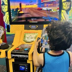 Chuck E. Cheese