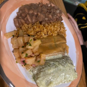 CDT Cocina - Portobello, asparagus, & broccoli and creamy chicken poblano tamale combo - Mexican Near Me - Fresno, California