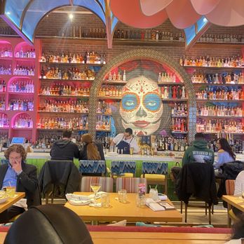 Meximodo - Bar area - Mexican Near Me - Metuchen, New Jersey