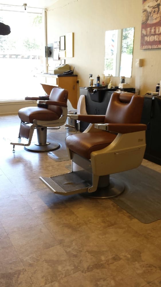 Trim Barber Shop Logo
