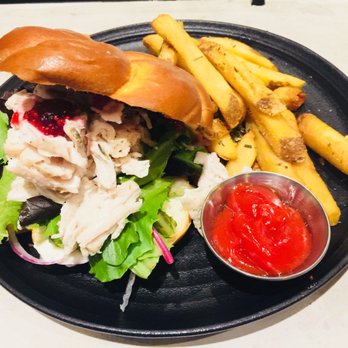 GRANVILLE - Turkey Cranberry Sandwich with Fries - New American Near Me - Pasadena, California GRANVILLE - Turkey Cranberry Sandwich with Fries - New American Near Me - Pasadena, California