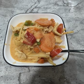 Thai Thai Cuisine - Chicken Pardadise Curry - Thai Near Me - Syracuse, New York Thai Thai Cuisine - Chicken Pardadise Curry - Thai Near Me - Syracuse, New York