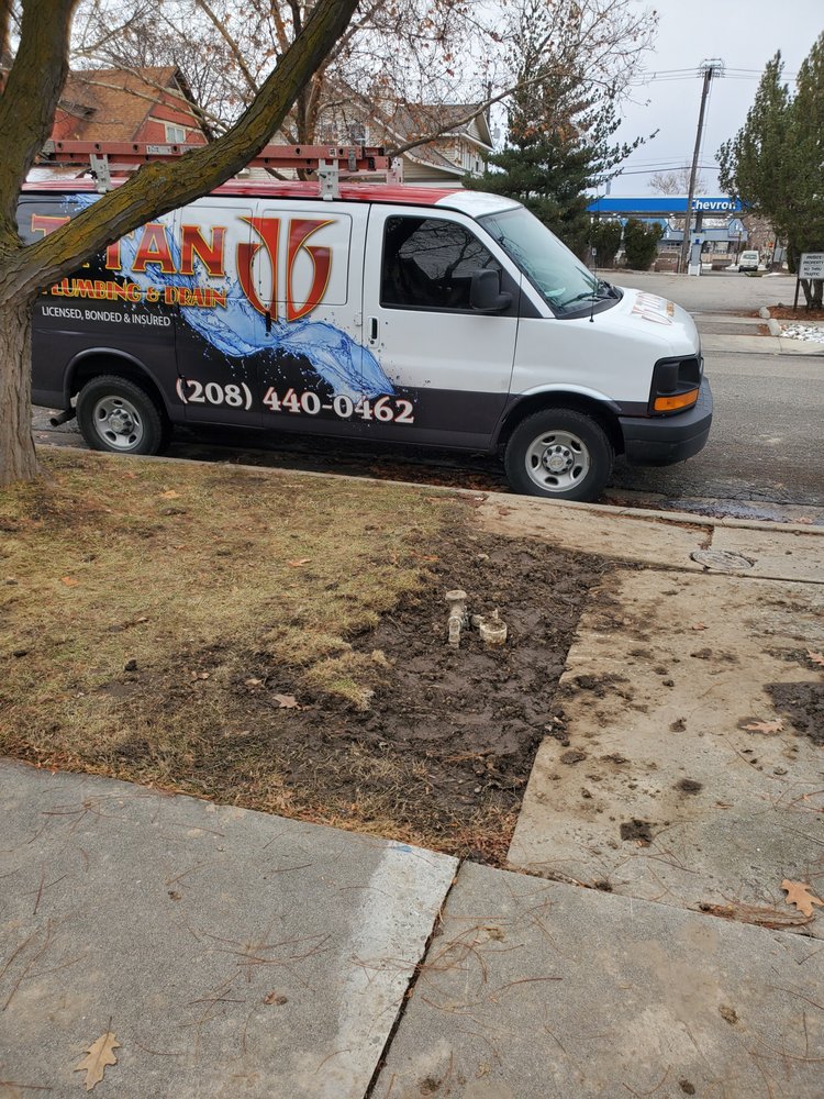 Slide of Titan Plumbing and Drain