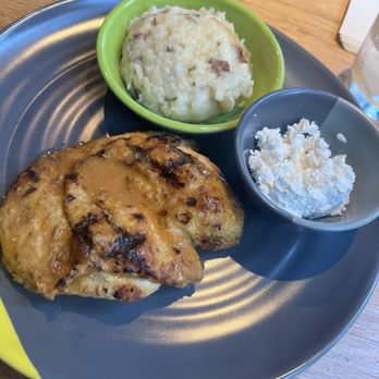 Nando's Peri-Peri - Lemon and herb Boneless Breast Red Skin Mashed Potatoes Feta - Portuguese Near Me - Chicago, Illinois Nando's Peri-Peri - Lemon and herb Boneless Breast Red Skin Mashed Potatoes Feta - Portuguese Near Me - Chicago, Illinois