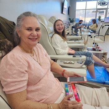 Universal Nails - Nail Salons Near Me - South Jordan, Utah