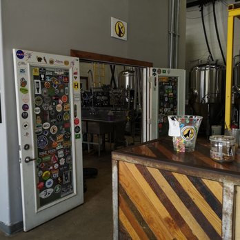 Under the Radar Brewery - Brewpubs Near Me - Houston, Texas