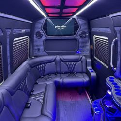 Executive Chauffeurs of Clarksville - Book your next ride in our Executive limo