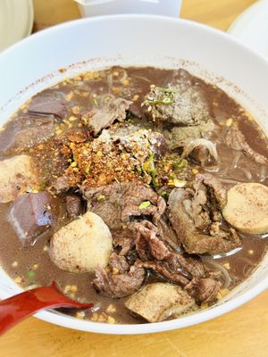 Owl Owl Thai Lao Street Food by null
