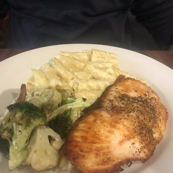 Tomatina - Salmon w tube fettuccine and roasted cauliflower/broccoli. - Italian Near Me - Walnut Creek, California Tomatina - Salmon w tube fettuccine and roasted cauliflower/broccoli. - Italian Near Me - Walnut Creek, California