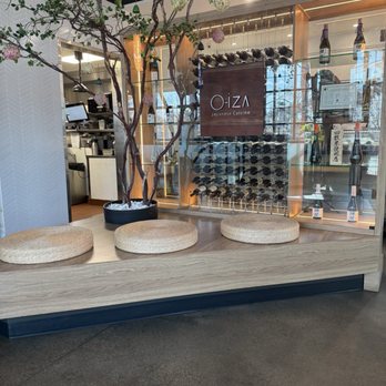 Oiza - Entrance - Sushi Bars Near Me - Fresno, California