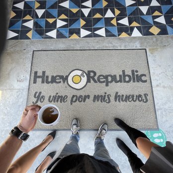Huevo Republic - Yo vine por mis huevos - Coffee & Tea Near Me - Ensenada, BCN